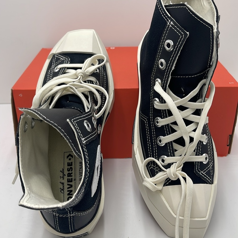Converse WMNS Black High-Top Sneakers A06435C
CHUCK 70 DE LUXE SQUARED HI
BLACK/ - Picture 12 of 16